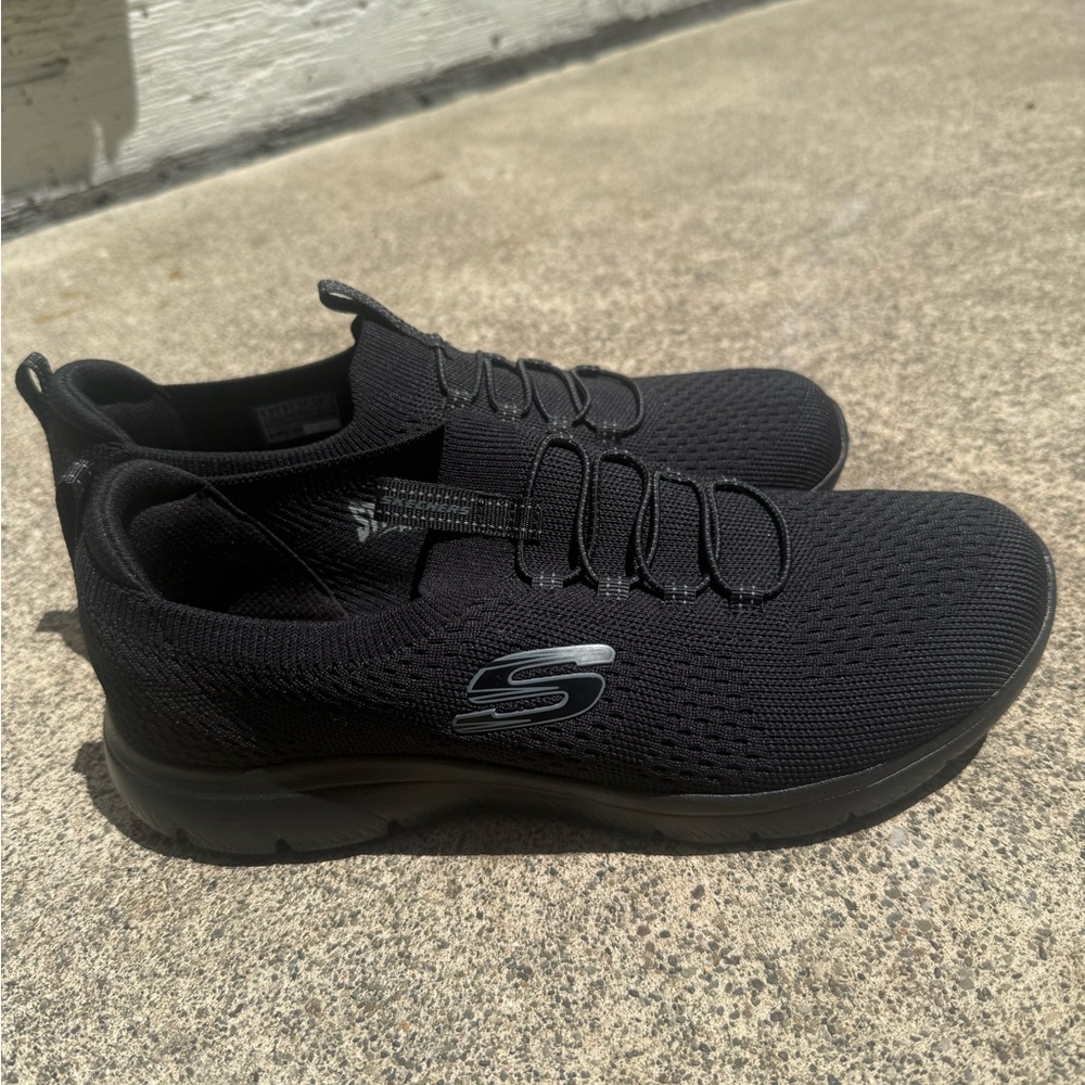 Skechers Women's Black Athletic Shoes
